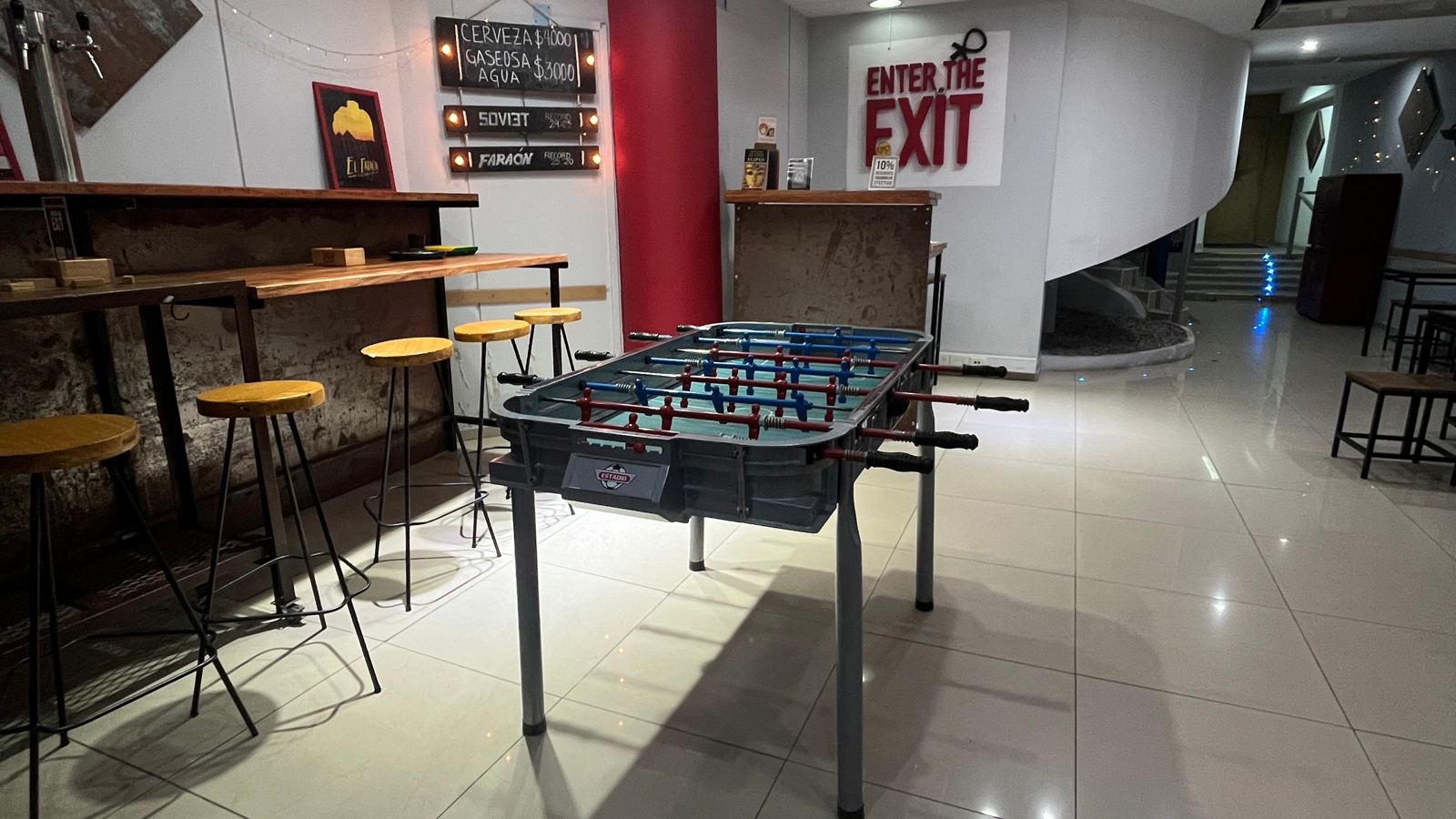 Metegol en el salón de cumpleaños